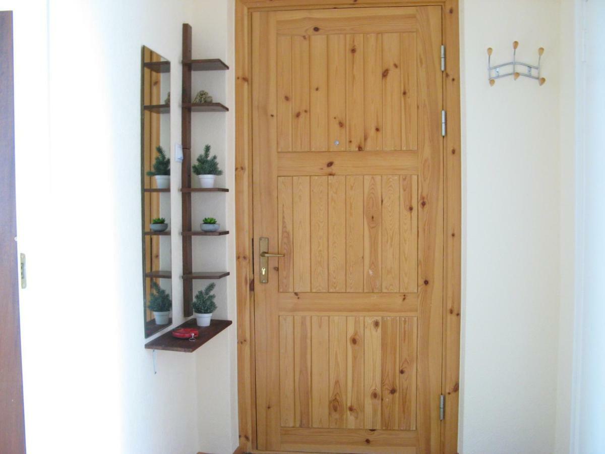 Gratarre Apartment Курессааре Екстер'єр фото